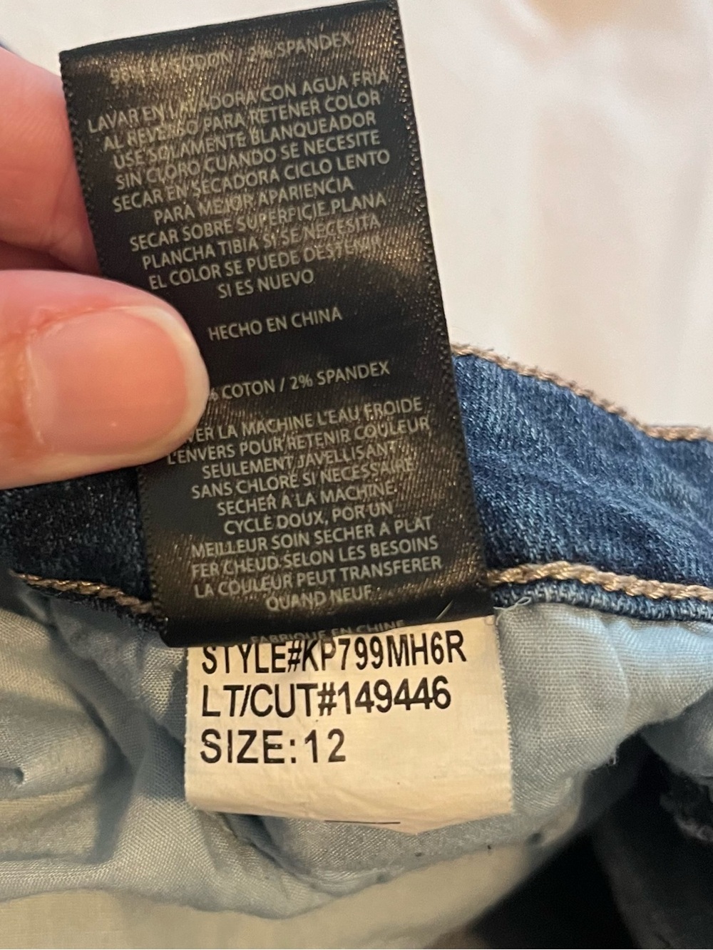 KUT from the Kloth Katy Boyfriend Blue Jeans Distressed Whiskered Size 12 - Picture 10 of 11